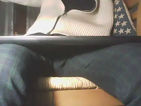 Snapshot of Moro_ra chatting on March 10, 2025, 7:18 pm Moro ra online show from March 10, 2025, 7:18 pm