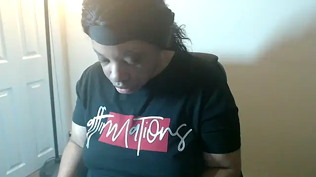 Sexymona1218 online show from March 9, 2026, 8:29 am