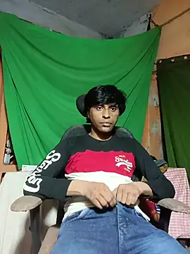 Snapshot of desiboy1101 chatting on June 10, 2026, 3:24 pm desiboy1101 online show from June 10, 2026, 3:24 pm