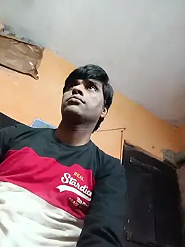 Snapshot of desiboy1101 chatting on May 5, 2026, 3:31 am desiboy1101 online show from May 5, 2026, 3:31 am