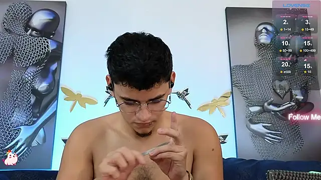 VikoHands online show from February 19, 2025, 8:20 pm