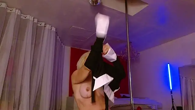 Snapshot of Sweet-Ginger chatting on September 17, 2025, 7:16 pm Sweet-Ginger online show from September 17, 2025, 7:16 pm