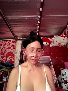 Snapshot of sweetieme chatting on December 20, 2025, 1:52 am sweetieme online show from December 20, 2025, 1:52 am