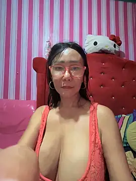 Snapshot of sweetieme chatting on December 19, 2025, 1:02 pm sweetieme online show from December 19, 2025, 1:02 pm