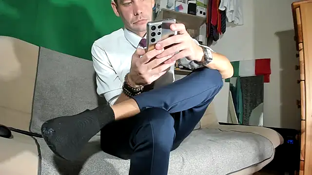 viraglaci18xh online show from November 12, 2025, 10:13 pm