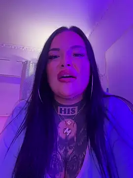 Snapshot of _MelinaCurves_ chatting on October 4, 2025, 9:27 pm  MelinaCurves  online show from October 4, 2025, 9:27 pm
