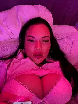 Snapshot of _MelinaCurves_ chatting on October 5, 2025, 9:16 pm  MelinaCurves  online show from October 5, 2025, 9:16 pm