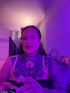 Snapshot of _MelinaCurves_ chatting on September 26, 2025, 8:16 pm  MelinaCurves  online show from September 26, 2025, 8:16 pm