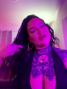 Snapshot of _MelinaCurves_ chatting on October 8, 2025, 9:48 pm  MelinaCurves  online show from October 8, 2025, 9:48 pm
