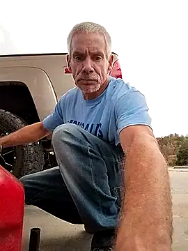 Snapshot of Biknight chatting on November 2, 2025, 10:15 pm Biknight online show from November 2, 2025, 10:15 pm