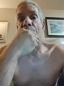 Snapshot of Biknight chatting on December 2, 2025, 5:53 am Biknight online show from December 2, 2025, 5:53 am