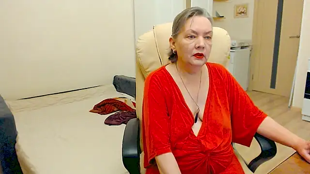 Snapshot of MomJaneSex chatting on November 24, 2025, 11:27 pm MomJaneSex online show from November 24, 2025, 11:27 pm