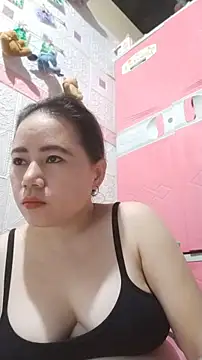 Snapshot of urwildest_dreams chatting on August 2, 2026, 11:13 pm urwildest dreams online show from August 2, 2026, 11:13 pm