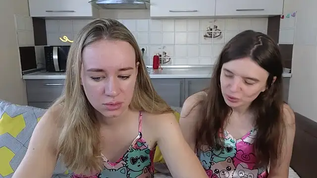 Snapshot of Naughty_Alice chatting on September 15, 2025, 6:25 am Naughty Alice online show from September 15, 2025, 6:25 am