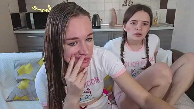 Snapshot of Naughty_Alice chatting on September 24, 2025, 6:09 am Naughty Alice online show from September 24, 2025, 6:09 am