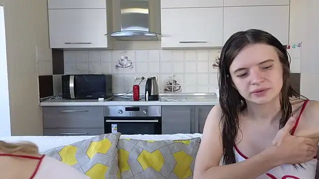 Snapshot of Naughty_Alice chatting on September 19, 2025, 6:06 am Naughty Alice online show from September 19, 2025, 6:06 am