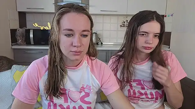 Snapshot of Naughty_Alice chatting on September 29, 2025, 5:58 am Naughty Alice online show from September 29, 2025, 5:58 am