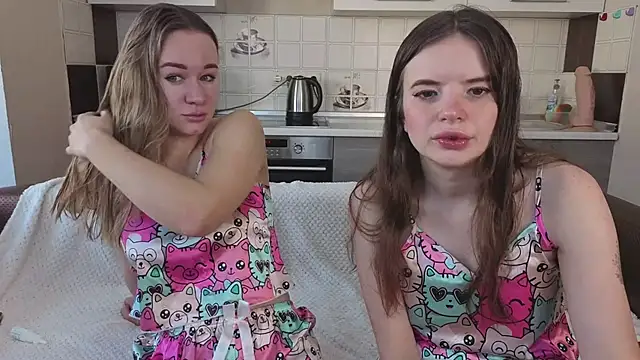 Snapshot of Naughty_Alice chatting on November 26, 2025, 6:13 am Naughty Alice online show from November 26, 2025, 6:13 am