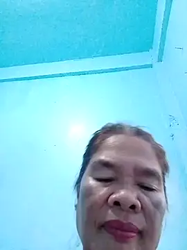 Snapshot of sexylizzy4u chatting on March 15, 2025, 2:35 am sexylizzy4u online show from March 15, 2025, 2:35 am