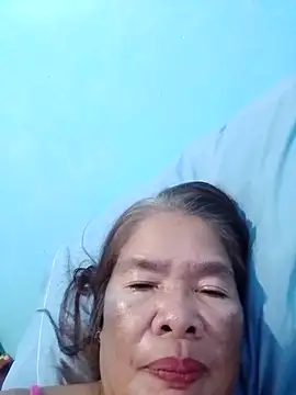 Snapshot of sexylizzy4u chatting on October 18, 2025, 4:47 am sexylizzy4u online show from October 18, 2025, 4:47 am