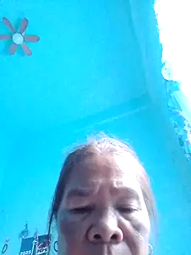 Snapshot of sexylizzy4u chatting on November 16, 2025, 2:27 am sexylizzy4u online show from November 16, 2025, 2:27 am