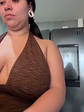 Snapshot of emilyjohanson chatting on February 27, 2025, 5:05 pm emilyjohanson online show from February 27, 2025, 5:05 pm