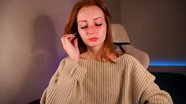 Snapshot of Liuba_Fox chatting on March 7, 2025, 8:33 pm Liuba Fox online show from March 7, 2025, 8:33 pm