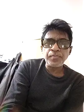 Snapshot of iamkahn_44 chatting on December 18, 2025, 7:07 pm iamkahn 44 online show from December 18, 2025, 7:07 pm