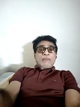 Snapshot of iamkahn_44 chatting on February 20, 2026, 2:08 pm iamkahn 44 online show from February 20, 2026, 2:08 pm