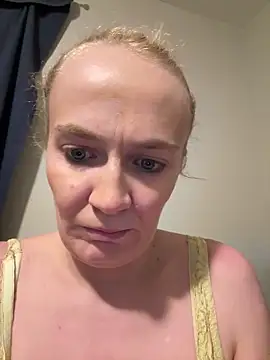 SugarTits199869 online show from March 25, 2026, 9:41 am