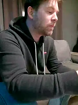 Snapshot of tom_sauwer chatting on March 12, 2026, 10:14 pm tom sauwer online show from March 12, 2026, 10:14 pm
