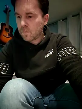Snapshot of tom_sauwer chatting on March 23, 2026, 9:58 pm tom sauwer online show from March 23, 2026, 9:58 pm