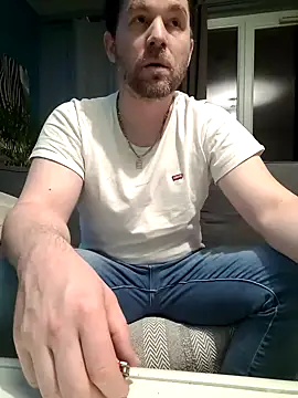 Snapshot of tom_sauwer chatting on December 2, 2025, 9:27 pm tom sauwer online show from December 2, 2025, 9:27 pm