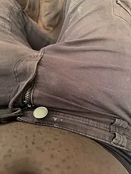 Snapshot of sbusiso1 chatting on January 6, 2026, 4:55 pm sbusiso1 online show from January 6, 2026, 4:55 pm