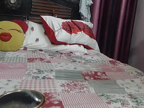 Snapshot of prettyindiandoll chatting on November 7, 2025, 7:24 am prettyindiandoll online show from November 7, 2025, 7:24 am