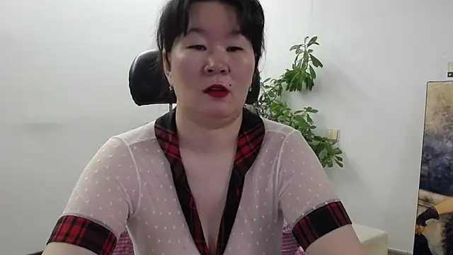 Snapshot of Akira_xx chatting on December 3, 2025, 2:23 am Akira xx online show from December 3, 2025, 2:23 am