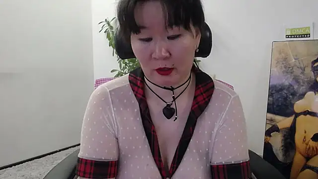 Snapshot of Akira_xx chatting on November 21, 2025, 2:32 am Akira xx online show from November 21, 2025, 2:32 am