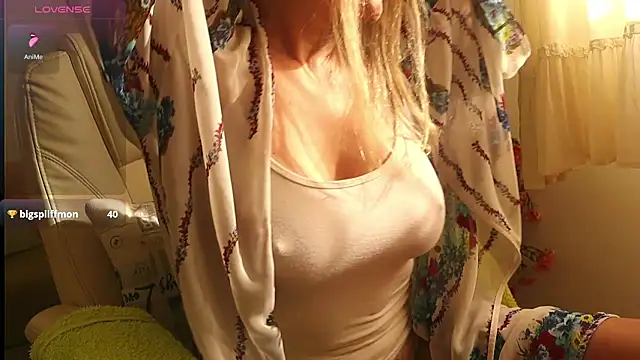 Snapshot of Kishaxxx chatting on February 9, 2025, 9:05 am Kishaxxx online show from February 9, 2025, 9:05 am