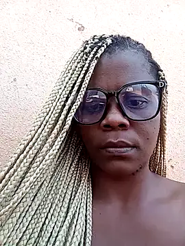 SQUITBOOTY online show from December 20, 2025, 7:44 am