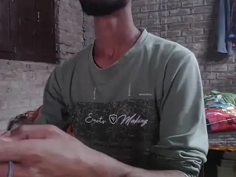 Snapshot of ThethunderPo chatting on November 2, 2025, 2:27 am ThethunderPo online show from November 2, 2025, 2:27 am