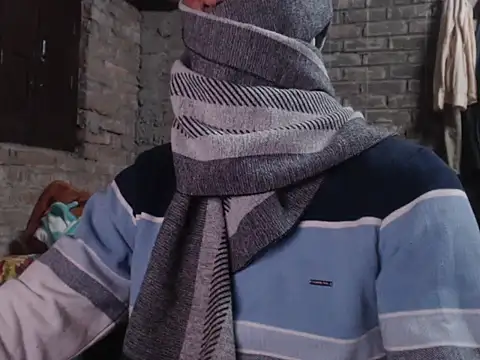 Snapshot of ThethunderPo chatting on December 2, 2025, 3:25 pm ThethunderPo online show from December 2, 2025, 3:25 pm