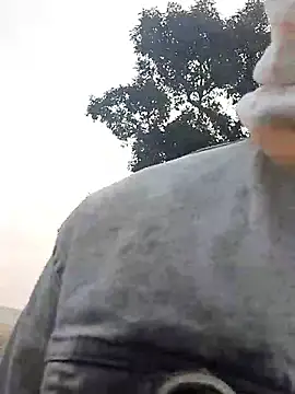 Snapshot of ThethunderPo chatting on November 26, 2025, 2:11 am ThethunderPo online show from November 26, 2025, 2:11 am