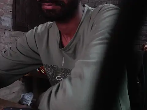 Snapshot of ThethunderPo chatting on November 2, 2025, 3:06 pm ThethunderPo online show from November 2, 2025, 3:06 pm