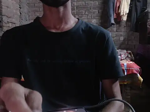 Snapshot of ThethunderPo chatting on October 30, 2025, 2:21 am ThethunderPo online show from October 30, 2025, 2:21 am