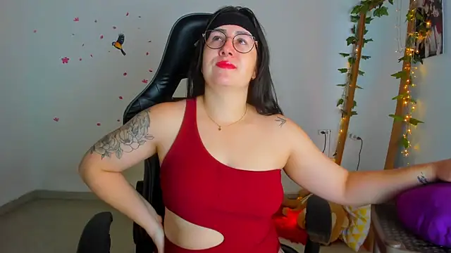 Snapshot of Susan_Foxx chatting on February 1, 2026, 1:31 pm Susan Foxx online show from February 1, 2026, 1:31 pm