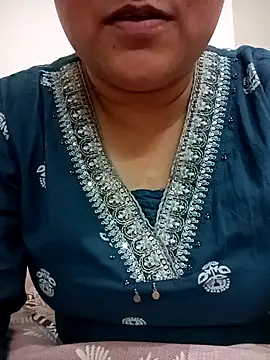 naughtymadam online show from February 28, 2026, 6:24 am