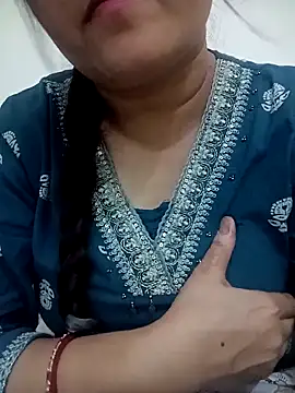 naughtymadam online show from March 11, 2026, 7:46 am