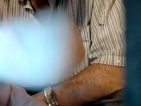 ROBERT0516 online show from March 19, 2026, 3:39 am