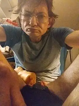 Snapshot of ROBERT0516 chatting on October 26, 2025, 12:49 pm ROBERT0516 online show from October 26, 2025, 12:49 pm