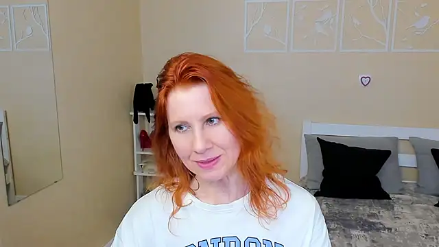 Snapshot of FoxySophia chatting on February 14, 2026, 4:34 am FoxySophia online show from February 14, 2026, 4:34 am